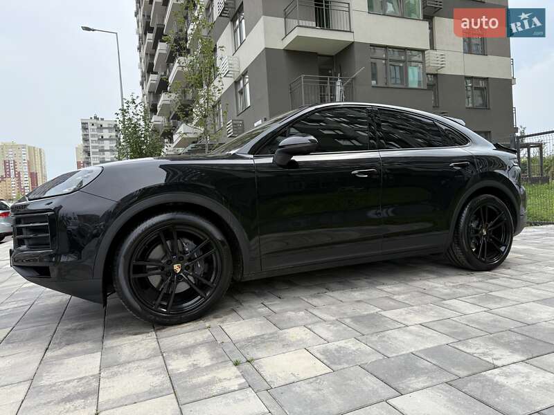 Позашляховик / Кросовер Porsche Cayenne Coupe 2024 в Києві