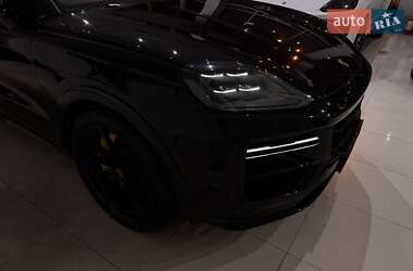 Внедорожник / Кроссовер Porsche Cayenne Coupe 2023 в 