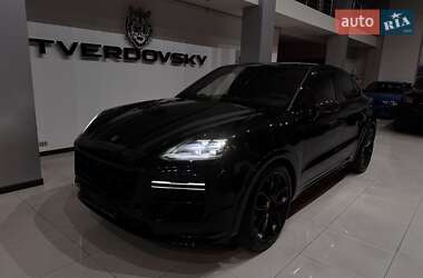 Внедорожник / Кроссовер Porsche Cayenne Coupe 2023 в 