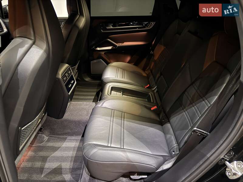 Внедорожник / Кроссовер Porsche Cayenne Coupe 2023 в Одессе