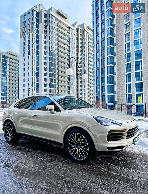 Porsche Cayenne Coupe 2021
