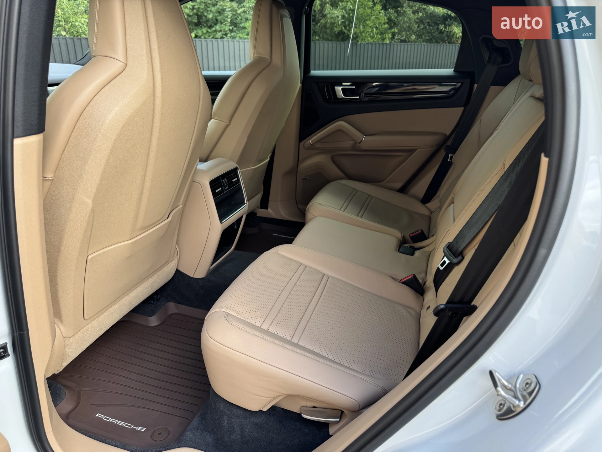 2019 Porsche Cayenne Coupe - мініатюра 110