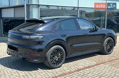 Позашляховик / Кросовер Porsche Cayenne Coupe 2021 в 