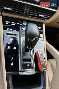 Внедорожник / Кроссовер Porsche Cayenne Coupe 2020 в 