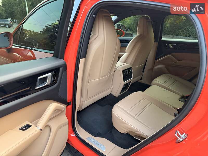 Внедорожник / Кроссовер Porsche Cayenne Coupe 2020 в Днепре