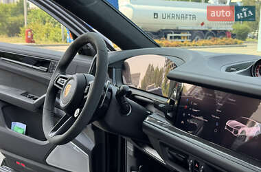 Внедорожник / Кроссовер Porsche Cayenne Coupe 2024 в 