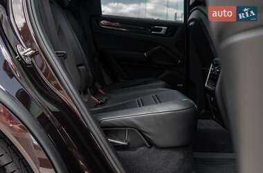 Внедорожник / Кроссовер Porsche Cayenne Coupe 2019 в 