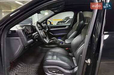 Внедорожник / Кроссовер Porsche Cayenne Coupe 2023 в 