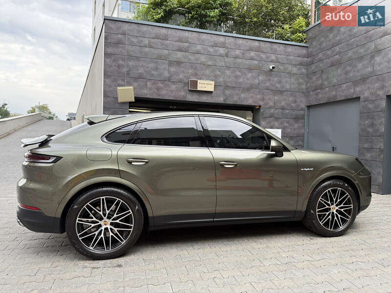 Позашляховик / Кросовер Porsche Cayenne Coupe 2023 в Києві