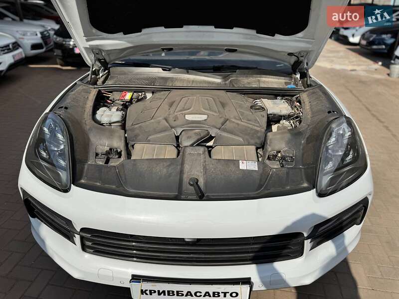 Внедорожник / Кроссовер Porsche Cayenne Coupe 2021 в Кривом Роге