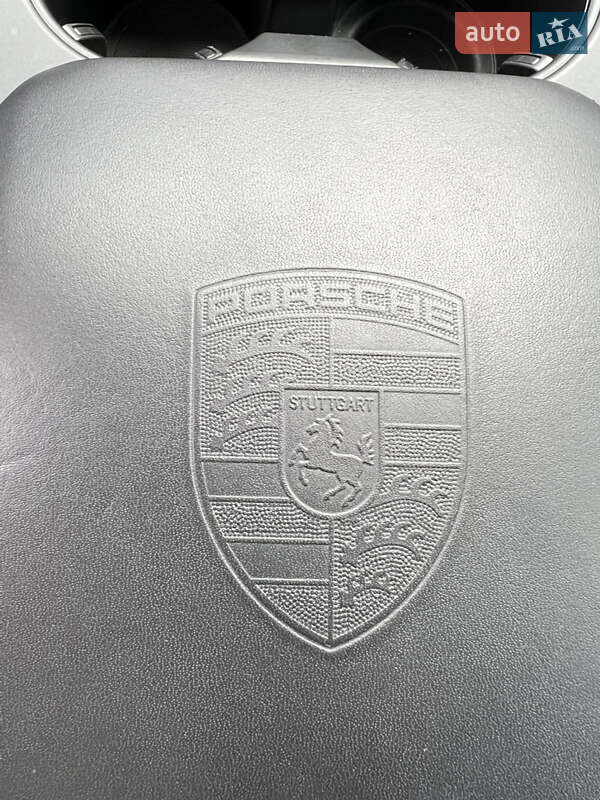 Внедорожник / Кроссовер Porsche Cayenne Coupe 2023 в Киеве