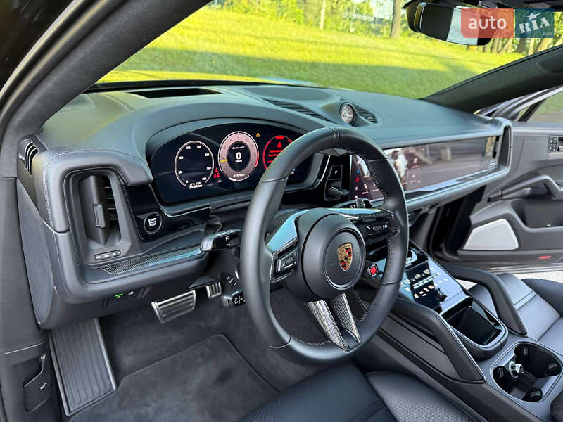 Позашляховик / Кросовер Porsche Cayenne Coupe 2023 в Києві фото 66 Позашляховик / Кросовер Porsche Cayenne Coupe 2023 в Києві