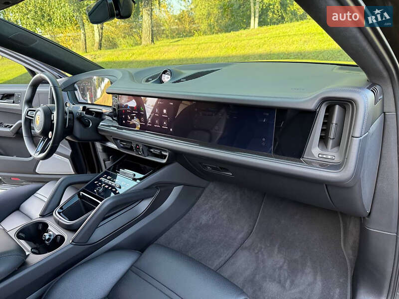 Позашляховик / Кросовер Porsche Cayenne Coupe 2023 в Києві фото 74 Позашляховик / Кросовер Porsche Cayenne Coupe 2023 в Києві