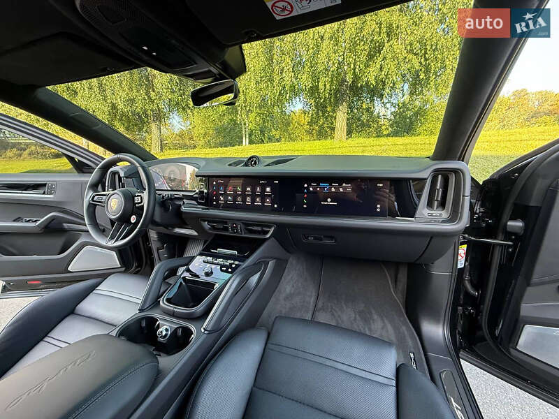 Позашляховик / Кросовер Porsche Cayenne Coupe 2023 в Києві фото 77 Позашляховик / Кросовер Porsche Cayenne Coupe 2023 в Києві