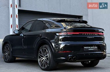 Внедорожник / Кроссовер Porsche Cayenne Coupe 2024 в 