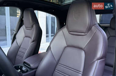 Внедорожник / Кроссовер Porsche Cayenne Coupe 2024 в 