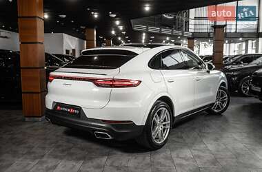 Внедорожник / Кроссовер Porsche Cayenne Coupe 2021 в 