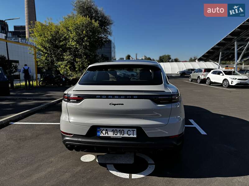Внедорожник / Кроссовер Porsche Cayenne Coupe 2021 в Киеве