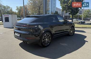 Позашляховик / Кросовер Porsche Cayenne Coupe 2024 в 