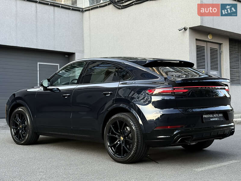 Внедорожник / Кроссовер Porsche Cayenne Coupe 2023 в Киеве