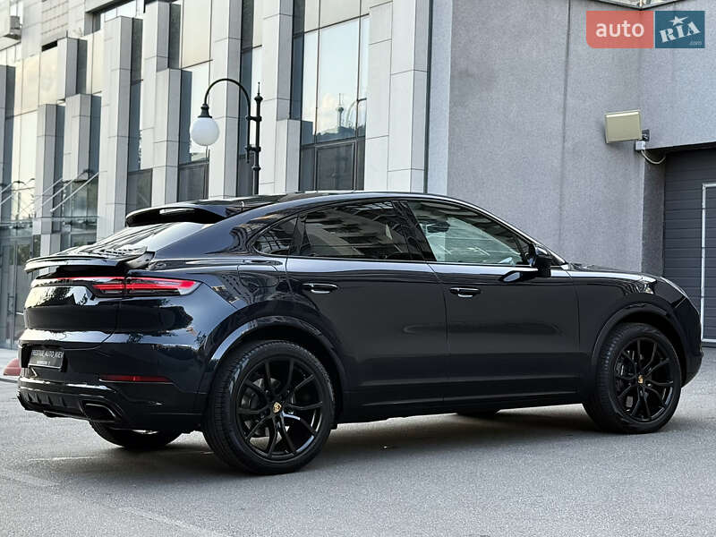 Внедорожник / Кроссовер Porsche Cayenne Coupe 2023 в Киеве