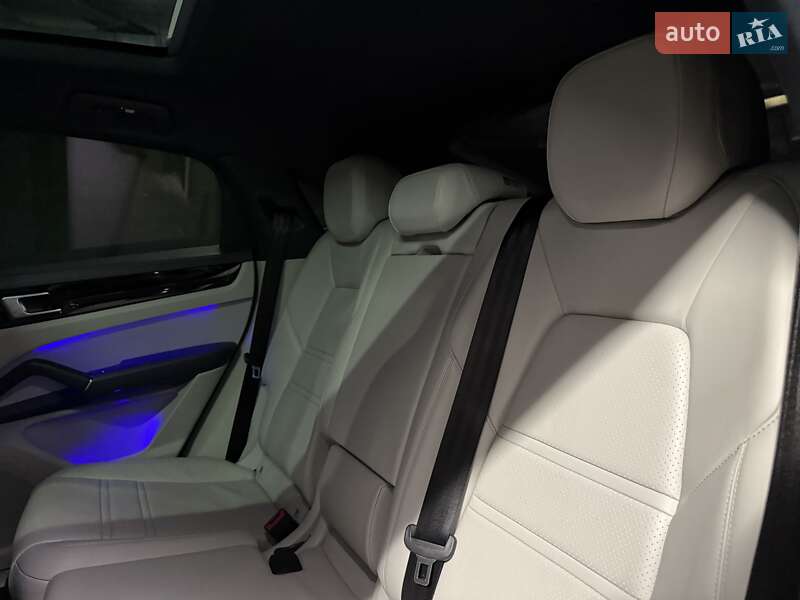 Внедорожник / Кроссовер Porsche Cayenne Coupe 2019 в Киеве