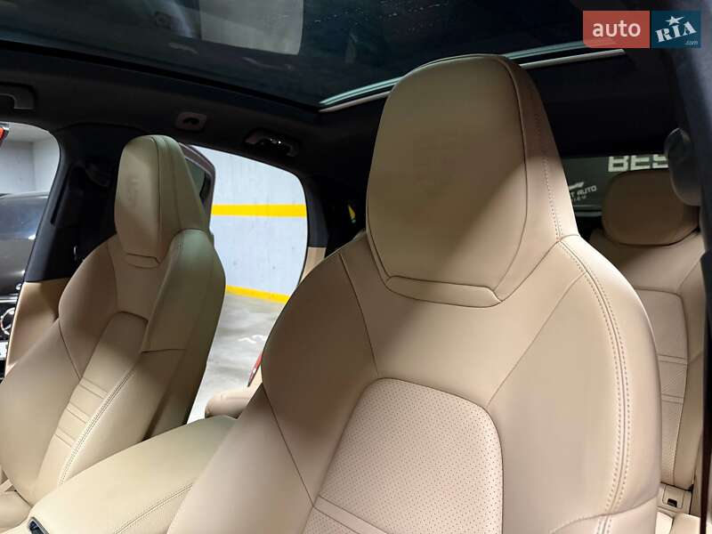 Позашляховик / Кросовер Porsche Cayenne Coupe 2020 в Києві