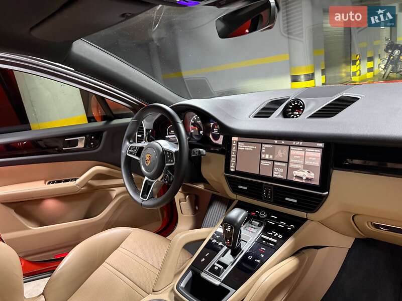 Позашляховик / Кросовер Porsche Cayenne Coupe 2020 в Києві