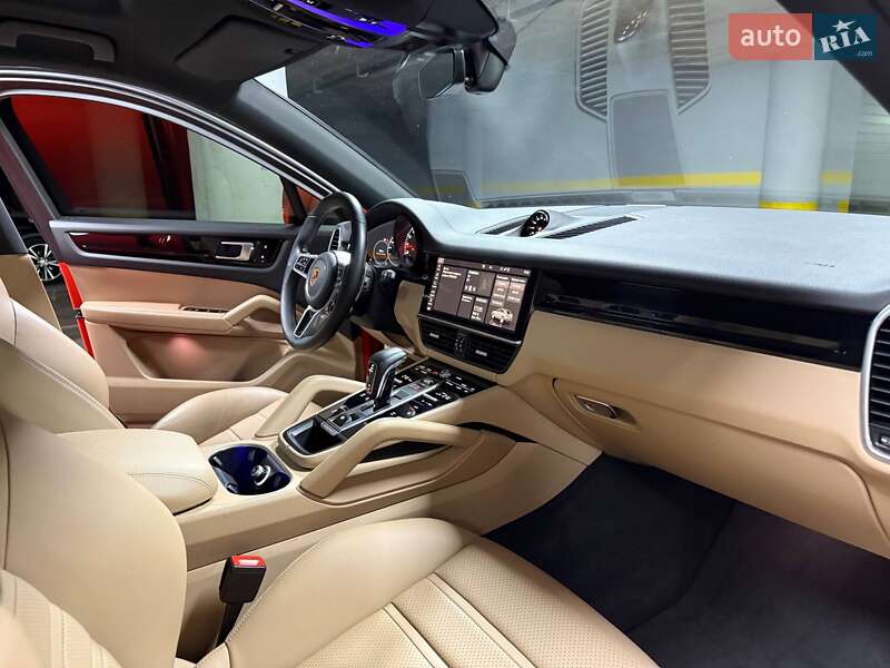 Позашляховик / Кросовер Porsche Cayenne Coupe 2020 в Києві