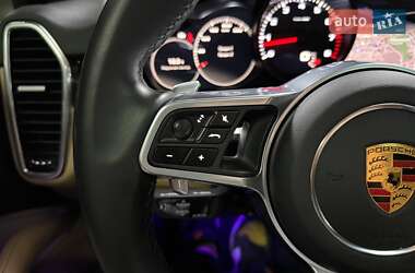 Внедорожник / Кроссовер Porsche Cayenne Coupe 2020 в 