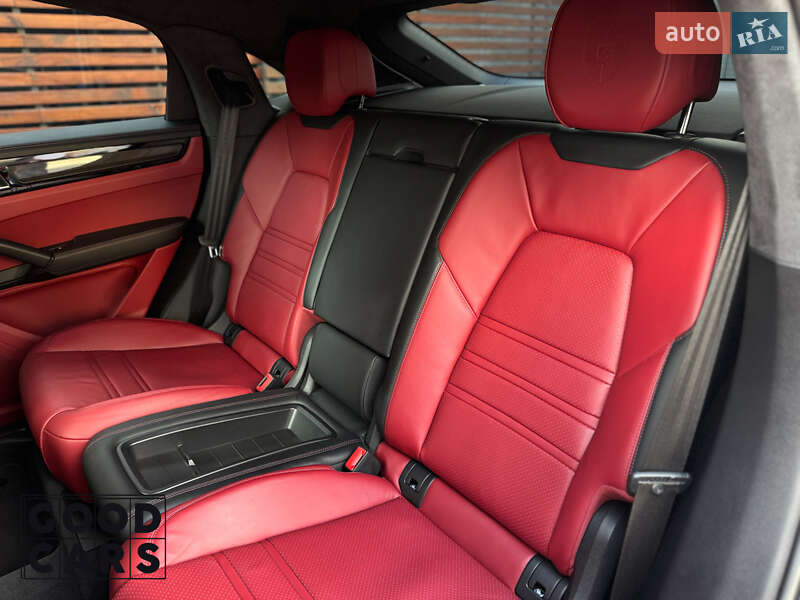 Внедорожник / Кроссовер Porsche Cayenne Coupe 2023 в Одессе