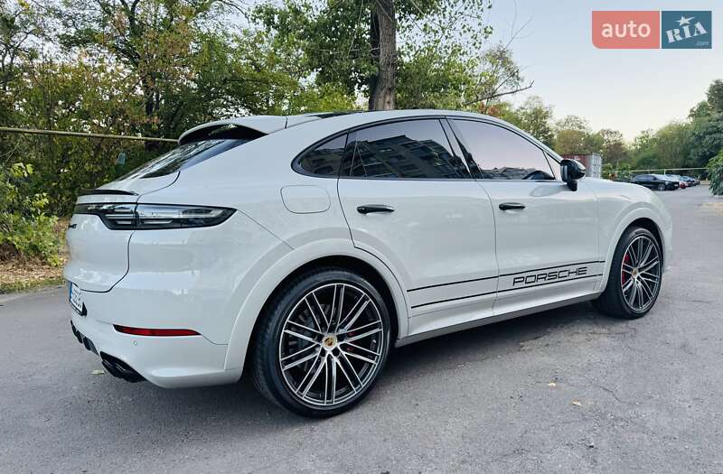 Позашляховик / Кросовер Porsche Cayenne Coupe 2022 в Одесі