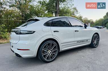 Внедорожник / Кроссовер Porsche Cayenne Coupe 2022 в 