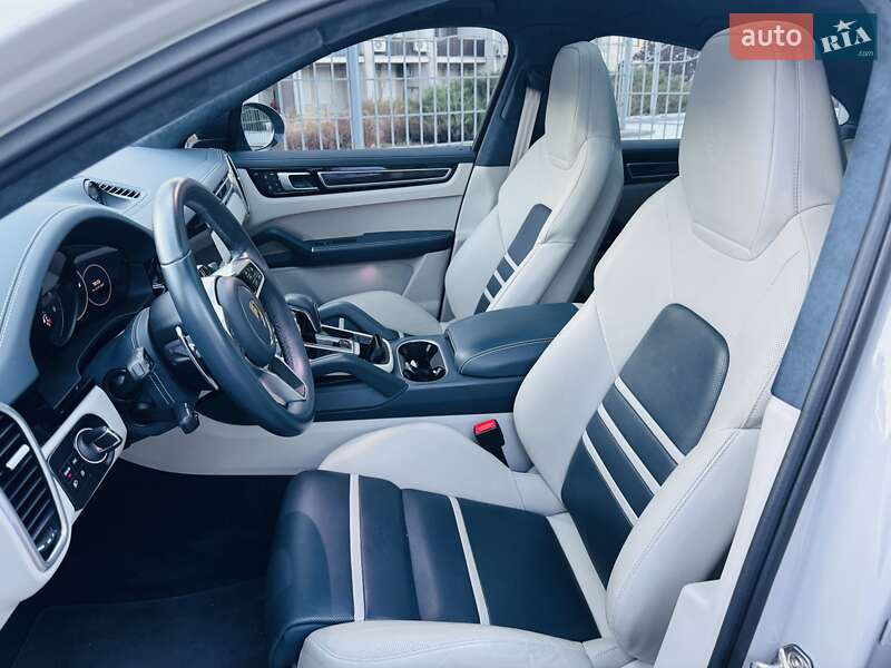 Позашляховик / Кросовер Porsche Cayenne Coupe 2022 в Одесі