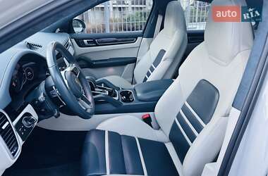 Внедорожник / Кроссовер Porsche Cayenne Coupe 2022 в 