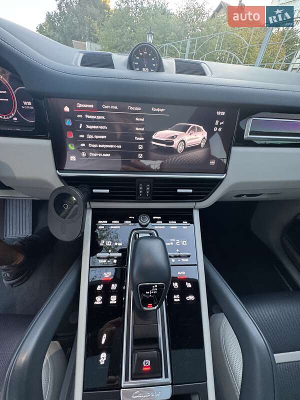 Позашляховик / Кросовер Porsche Cayenne Coupe 2022 в Одесі