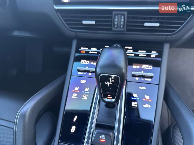 Внедорожник / Кроссовер Porsche Cayenne Coupe 2019 в Киеве