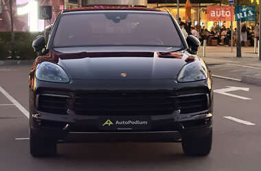 Внедорожник / Кроссовер Porsche Cayenne Coupe 2019 в 