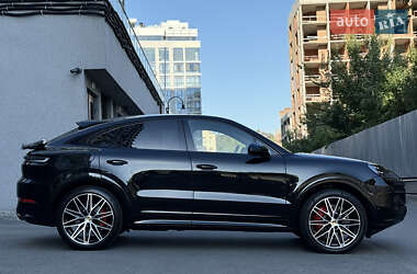 Позашляховик / Кросовер Porsche Cayenne Coupe 2024 в 