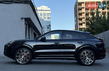 Позашляховик / Кросовер Porsche Cayenne Coupe 2024 в 