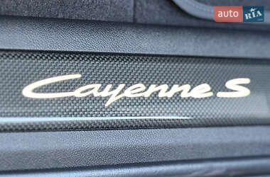 Позашляховик / Кросовер Porsche Cayenne Coupe 2024 в 