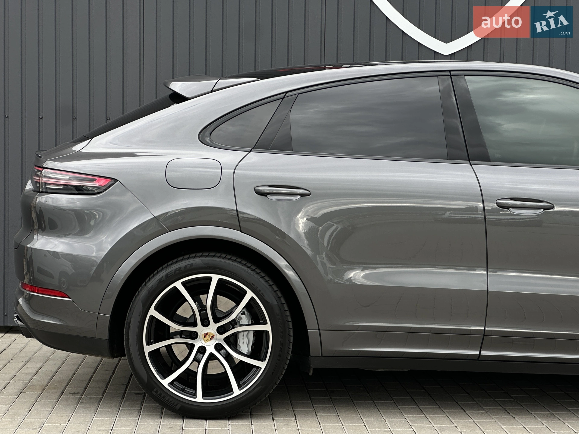 2020 Porsche Cayenne Coupe - мініатюра 10