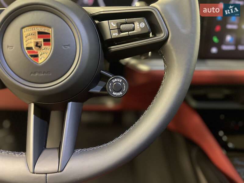 Внедорожник / Кроссовер Porsche Cayenne Coupe 2024 в Киеве