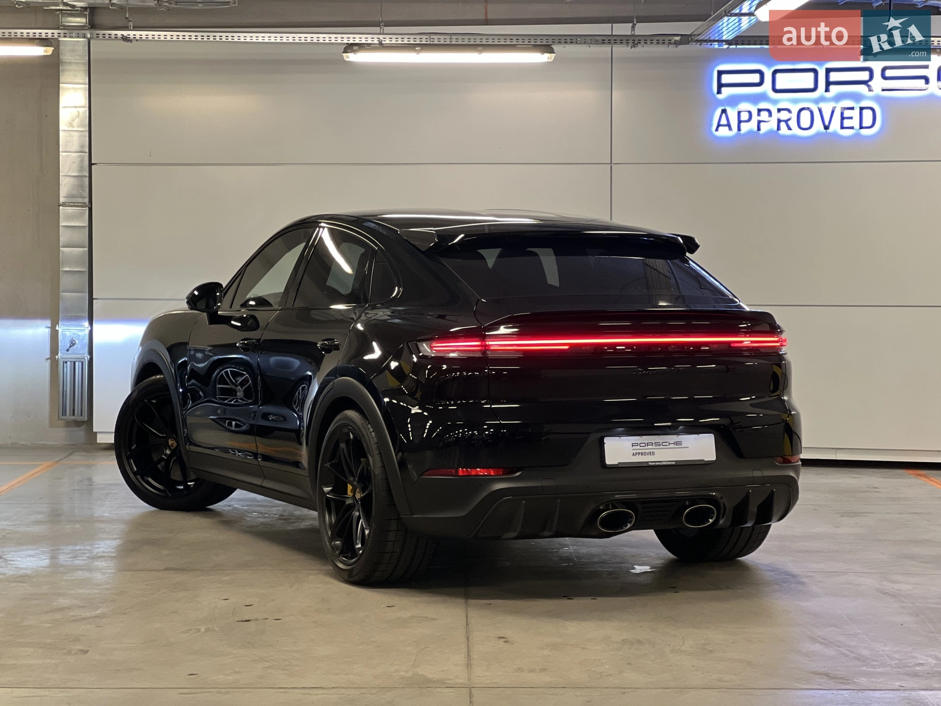 2024 Porsche Cayenne Coupe - мініатюра 3