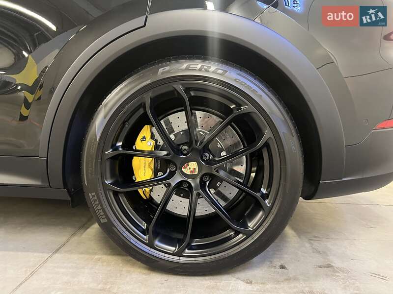 Внедорожник / Кроссовер Porsche Cayenne Coupe 2024 в Киеве