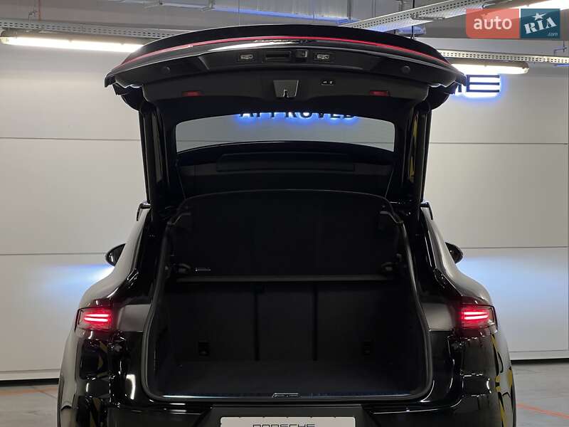 Внедорожник / Кроссовер Porsche Cayenne Coupe 2024 в Киеве