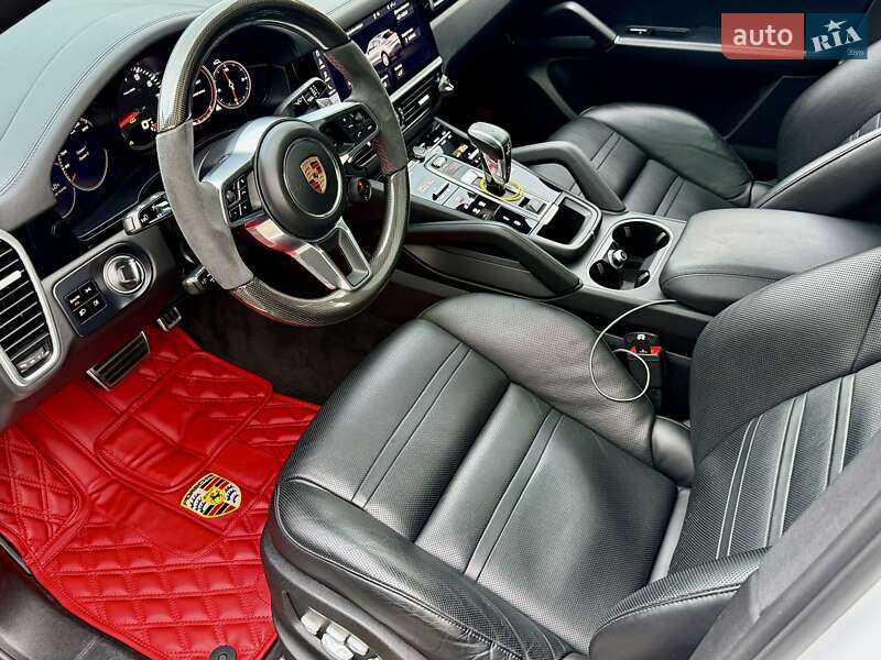 Позашляховик / Кросовер Porsche Cayenne Coupe 2019 в Львові фото 19 Позашляховик / Кросовер Porsche Cayenne Coupe 2019 в Львові