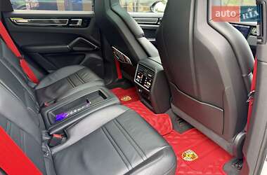 Внедорожник / Кроссовер Porsche Cayenne Coupe 2019 в 