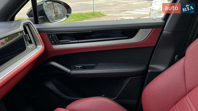 Позашляховик / Кросовер Porsche Cayenne Coupe 2023 в Львові