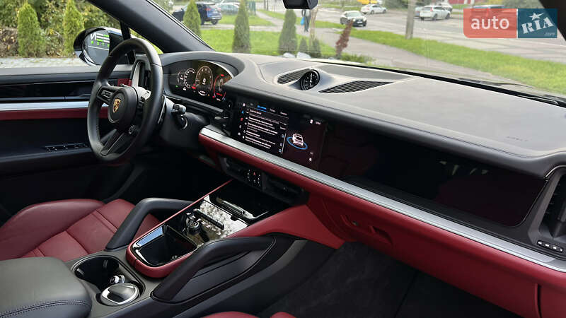 Позашляховик / Кросовер Porsche Cayenne Coupe 2023 в Львові